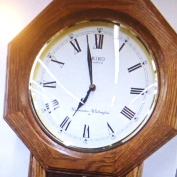 BSM Quartz SEIKO CLOCK Westminster Oak Wood Clock Battery Operated Clock Chiming - Picture 2 of 3